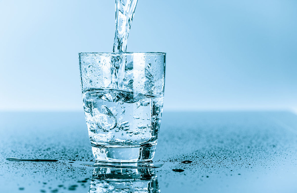 Bệnh nhân ung thử nên uống đủ nước