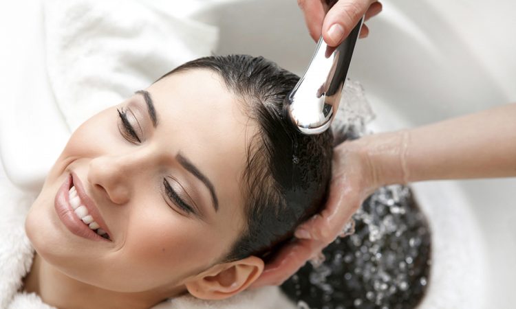 Chăm sóc da đầu: Một bước làm đẹp thường bị chị em quên lãng